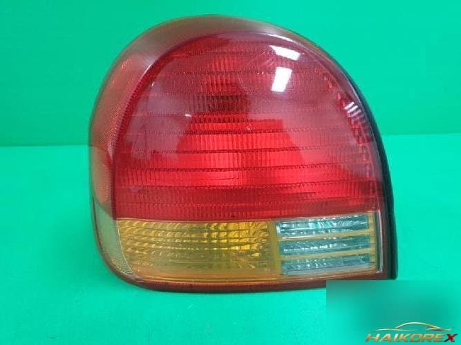 Hyundai Sonata 2000 — комбинированный фонарь задний правый (92402 38001)