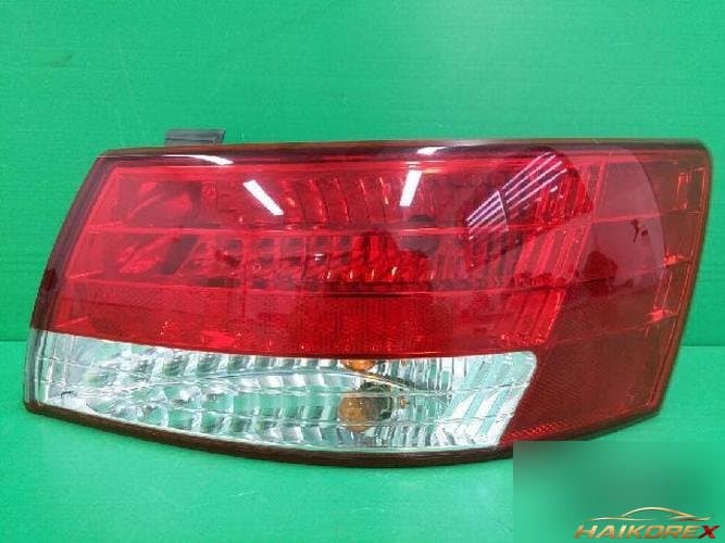 Hyundai Sonata 2006 — комбинированный фонарь задний правый (пассажирский) 92402 3K400