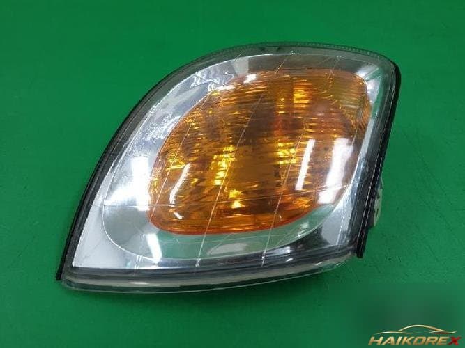 Hyundai Trajet 2001 — указатель поворота правый 923023A000