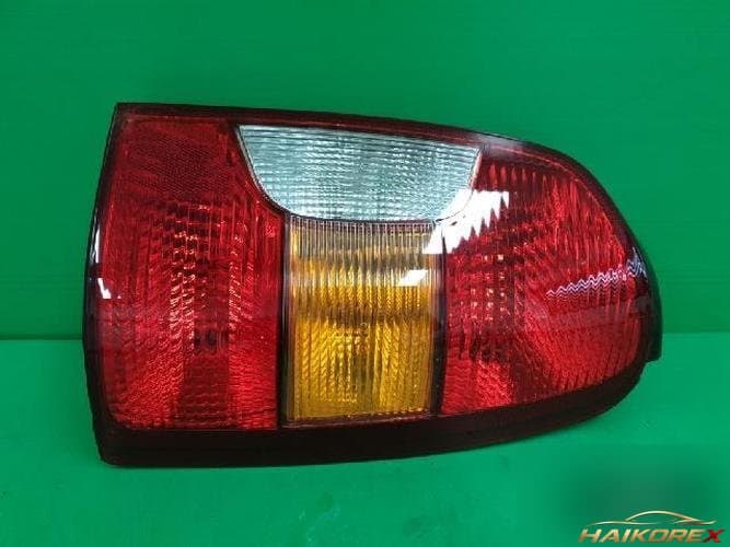 Hyundai Traject 2002 — задний комбинированный фонарь правый (пассажирский) 92402 3A000 3