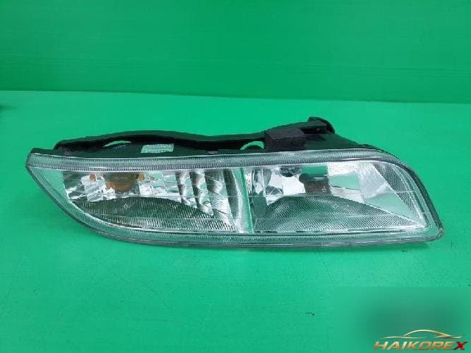 SsangYong Rexton 2004 — противотуманная фара правая 8320208522