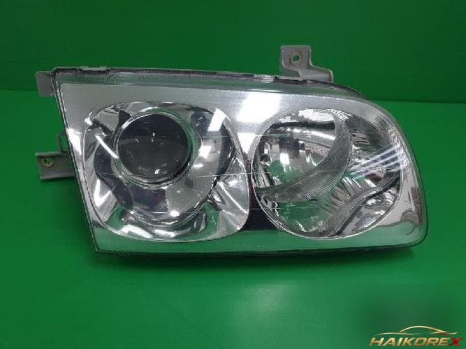 Hyundai Trajet 2005 — фара правая 921023A500