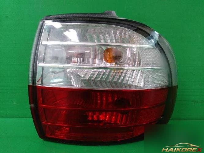 Hyundai Starex 2005 — фонарь задний комбинированный правый (пассажирский) 924024A600