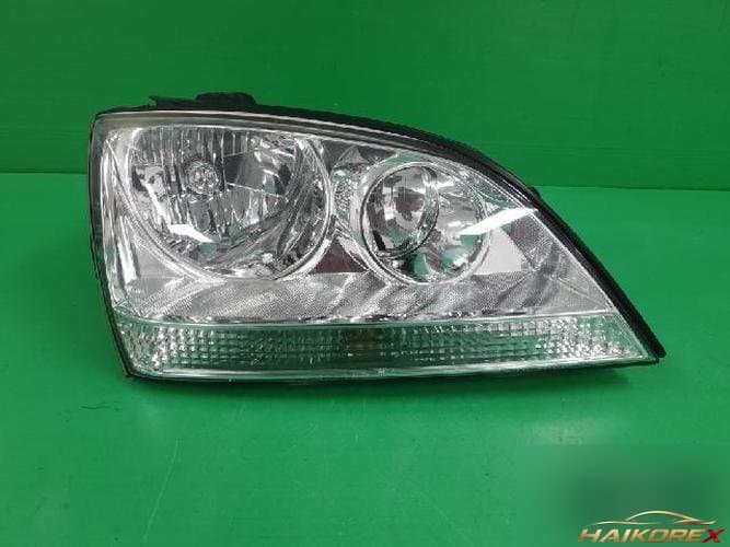 Kia Sorento 2004 — фара правая 921023E000