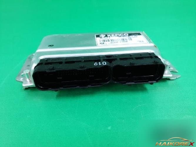 Hyundai Avante 2006 — блок управления коробкой передач TCU 9544023090