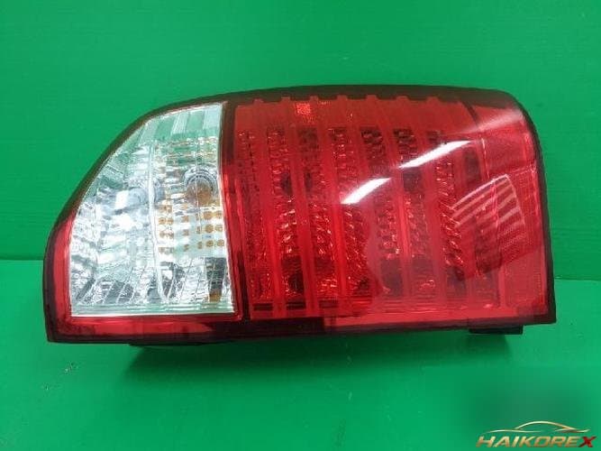Kia Carnival 2006 — комбинированный фонарь задний правый (пассажирский) 92402 4D000 5