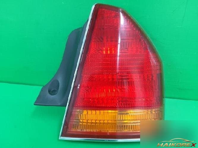 Hyundai Equus 2002 — комбинированный фонарь задний правый 92402 3B100