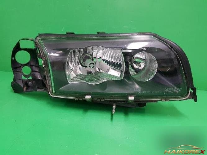 Volvo S80 2004 — фара правая 30655902