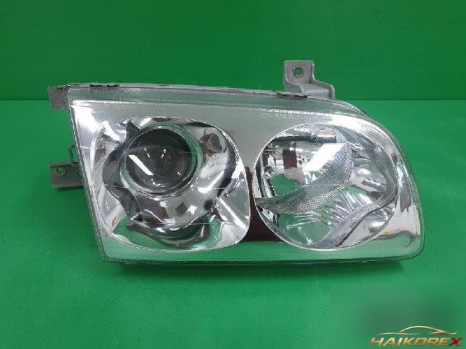 Hyundai Trajet 2005 — фара правая 921023A500