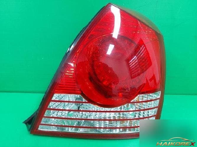 Hyundai Avante 2006 — фонарь задний комбинированный правый (92402 2D500)