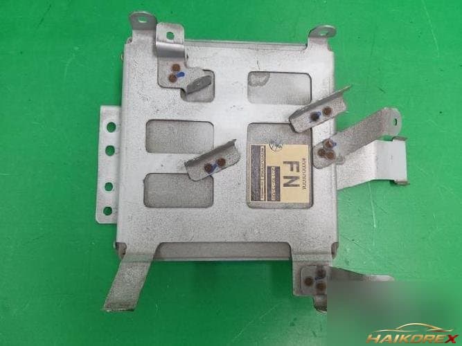 Renault SM5 1998 — блок управления двигателем ECU 2311013700