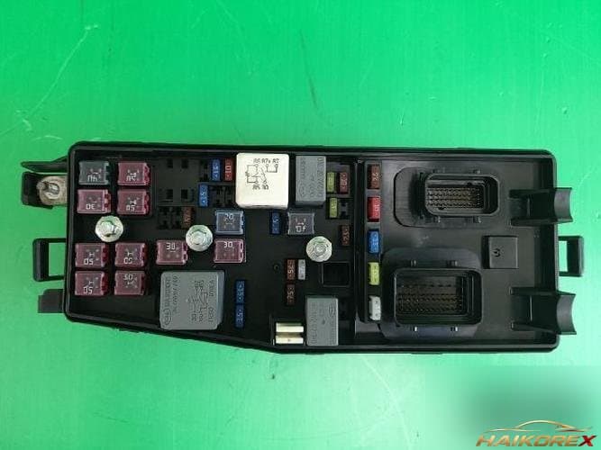 Kia Carnival 2006 — блок предохранителей (моторный отсек) 919504D060