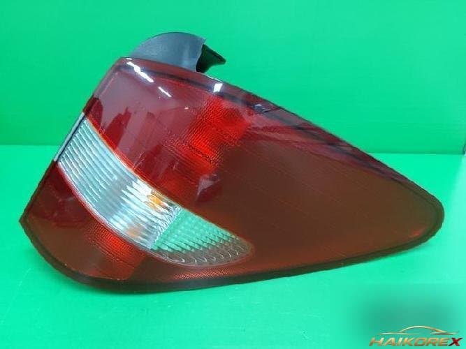 KG Mobility Rodius 2005 — комбинированный задний фонарь правый