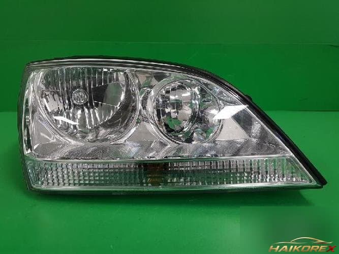 Kia Sorento 2004 — фара головного света правая 921023E000