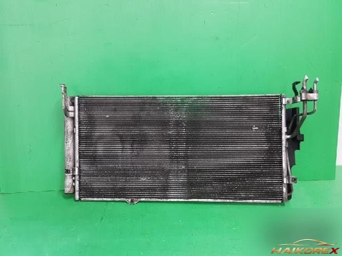Kia Opirus 2011 — конденсатор кондиционера 976063F100