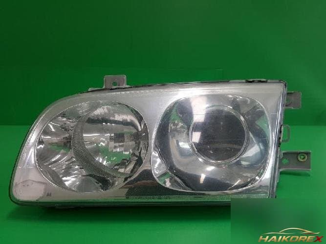 Hyundai Trajet 2007 — фара передняя левая 921013A500