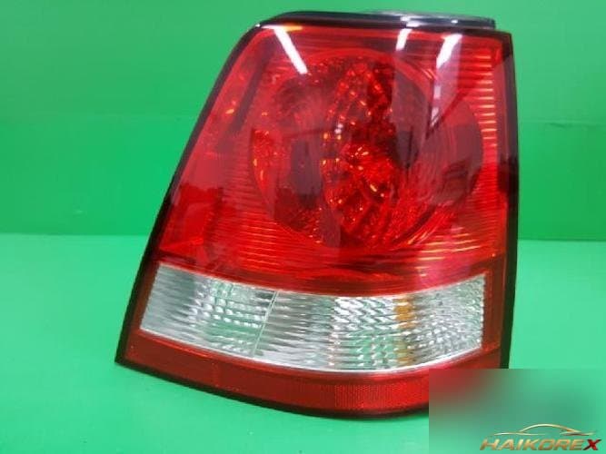 Kia Sorento 2002 — фонарь задний комбинированный правый (со стороны пассажира) 92402 3E000 3