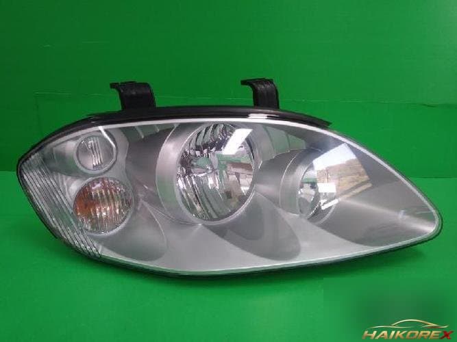 KG Mobility Rodius 2005 — фара головного света правая