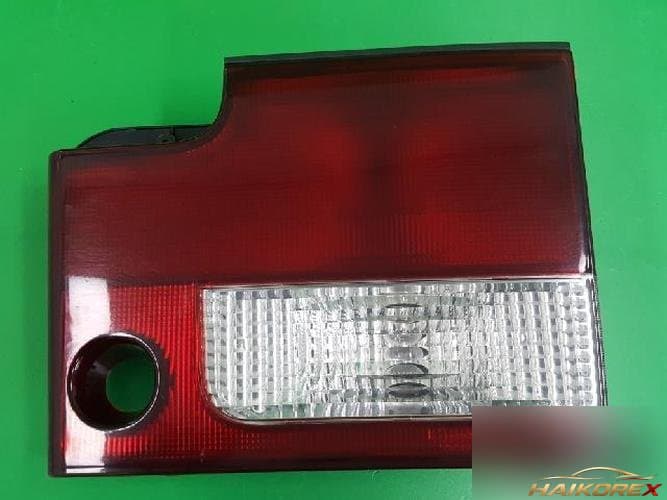 KG Mobility Musso EV 2002 — задний комбинированный фонарь правый