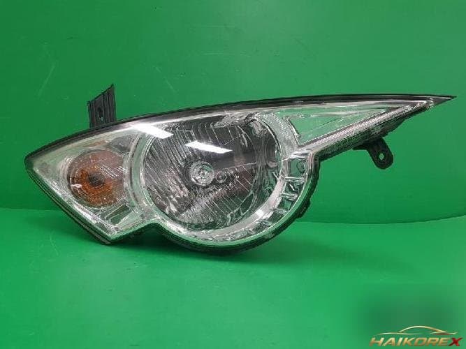 KG Mobility Actyon 2006 — фара головного света правая 8310231103