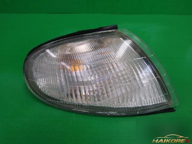 Hyundai Avante 1997 — указатель поворота правый 92302 29001