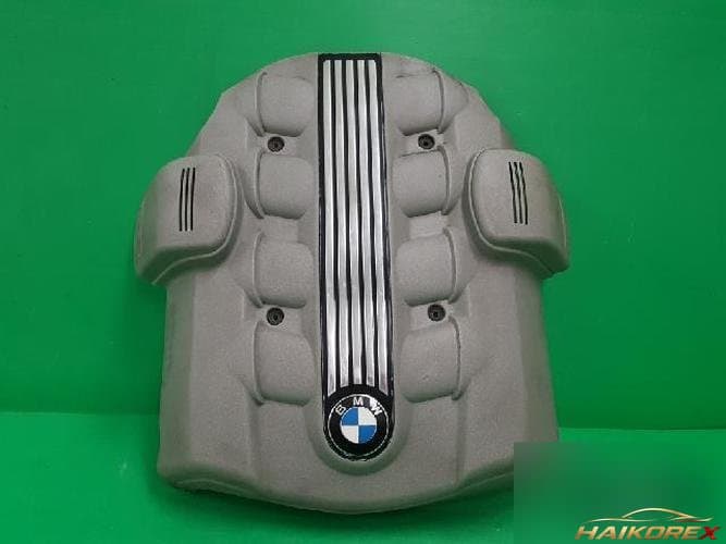 BMW 7 Series 2003 — крышка двигателя