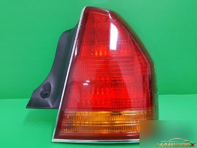 Hyundai Equus 2000 — комбинированный фонарь задний правый 924023B100