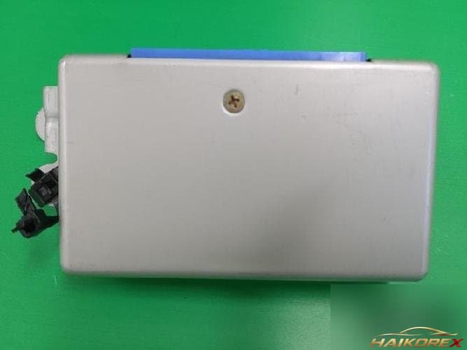Renault SM5 2002 — блок управления коробкой передач TCU 3103696W01