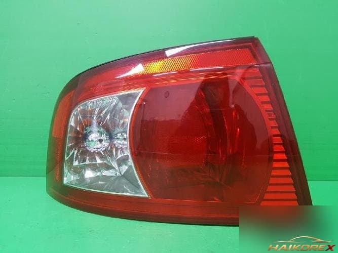 Kia Optima 2003 — комбинированный фонарь задний левый 924113C070