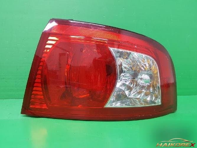 Kia Optima 2005 — комбинированный фонарь задний правый 92421 3C070 2