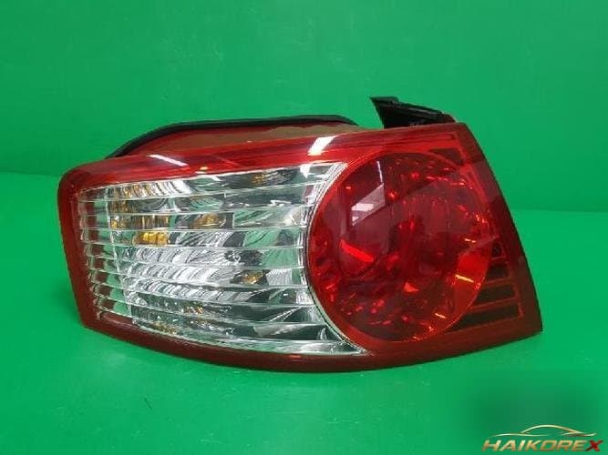 Kia Opirus 2003 — фонарь задний в сборе левый