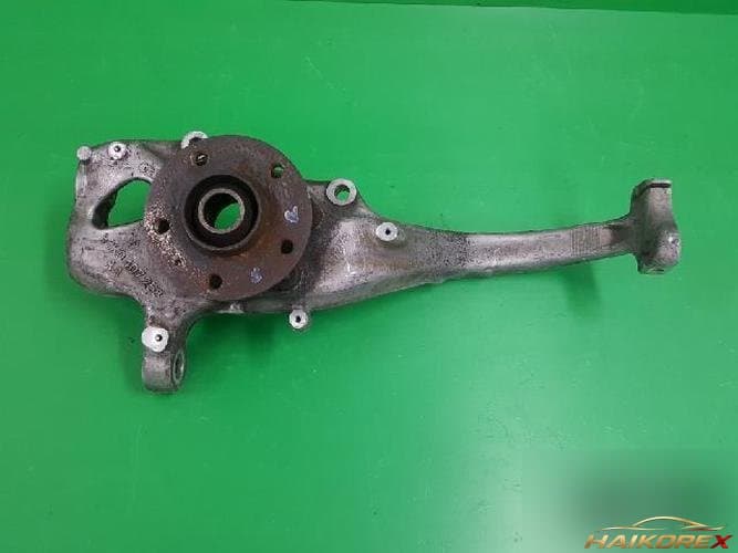 Audi A4 2012 — поворотный кулак передний правый 8K0 407 258