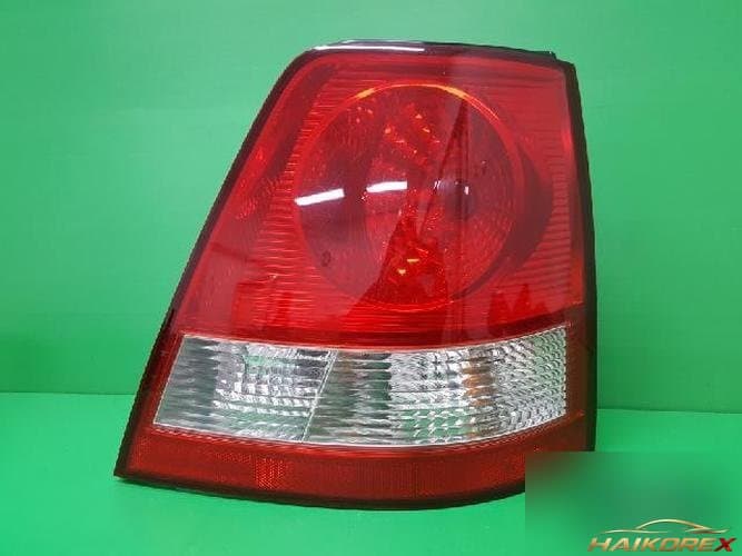 Kia Sorento 2004 — фонарь задний правый (комбинированный) 92402 3E000 8