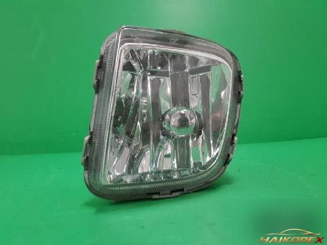 Hyundai Grandstarex 2004 — противотуманная фара левая (водительская сторона) 922014A600