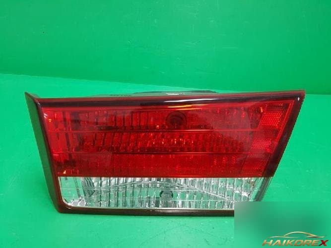 Hyundai Sonata 2006 — фонарь багажника (белый) 924043K000