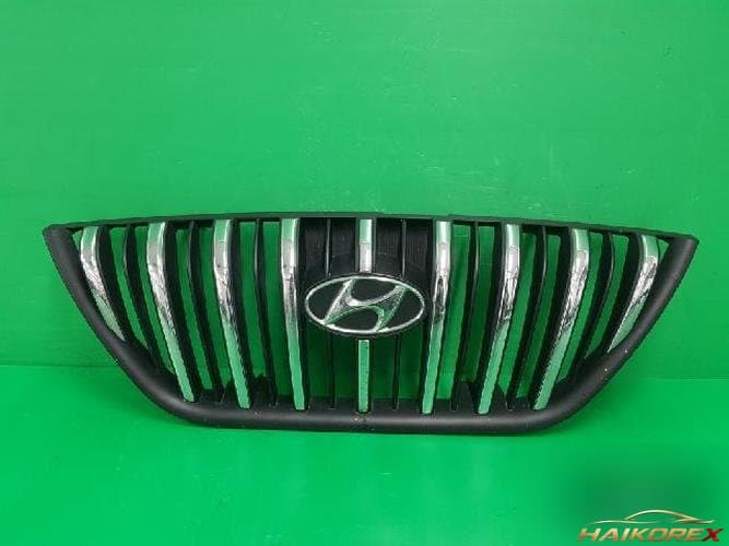 Hyundai Avante 2005 — решётка радиатора 863502D700