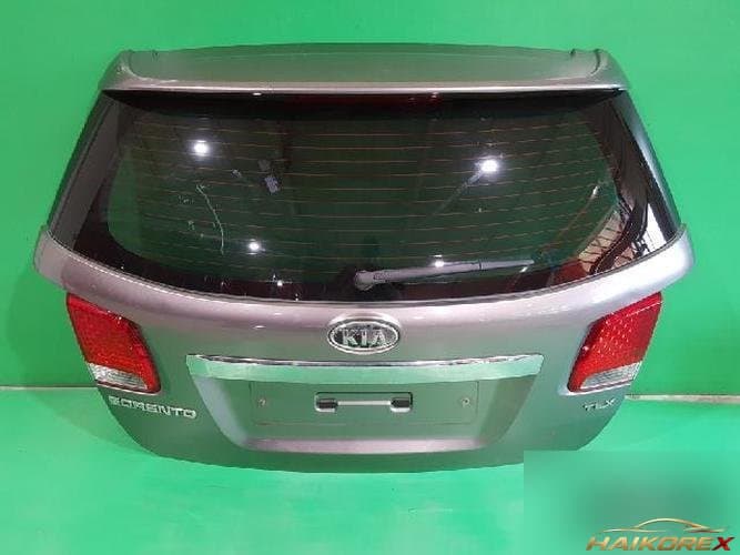 Kia Sorento 2012 — задняя дверь (дверь багажника)