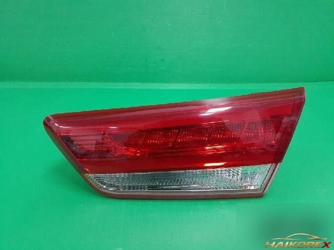 Kia K5 2016 — задний фонарь в сборе (белый) 92404D4200