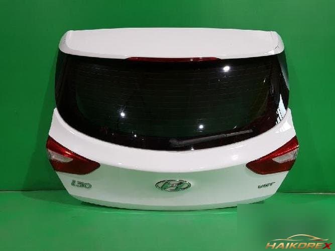 Hyundai i30 2015 — крышка багажника