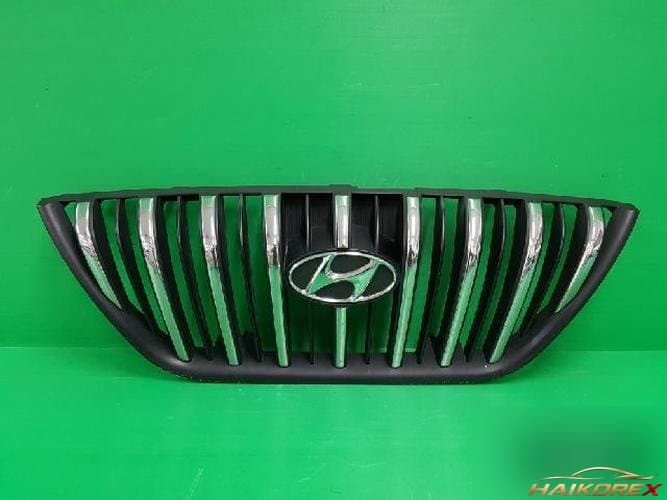 Hyundai Avante 2005 — решетка радиатора 863502D501