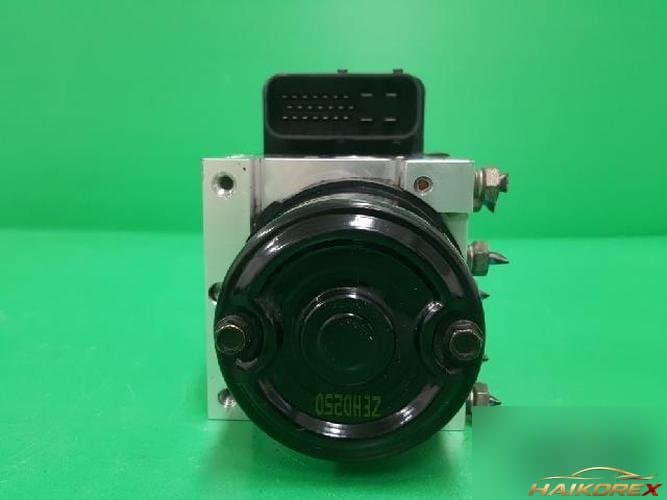 Hyundai Trajet 2004 — ABS модуль 58920 3A300