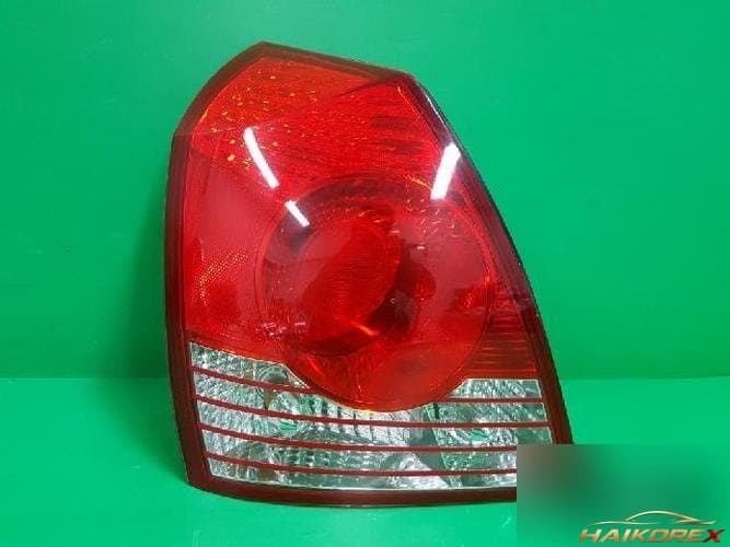 Hyundai Avante 2005 — комбинированный задний фонарь левый (водительский) 92401 2D500
