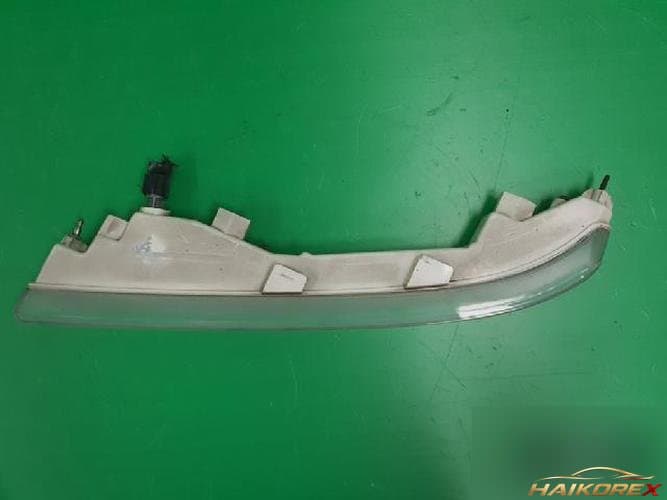 Hyundai Equus 2002 — повторитель поворота левый 923013B000