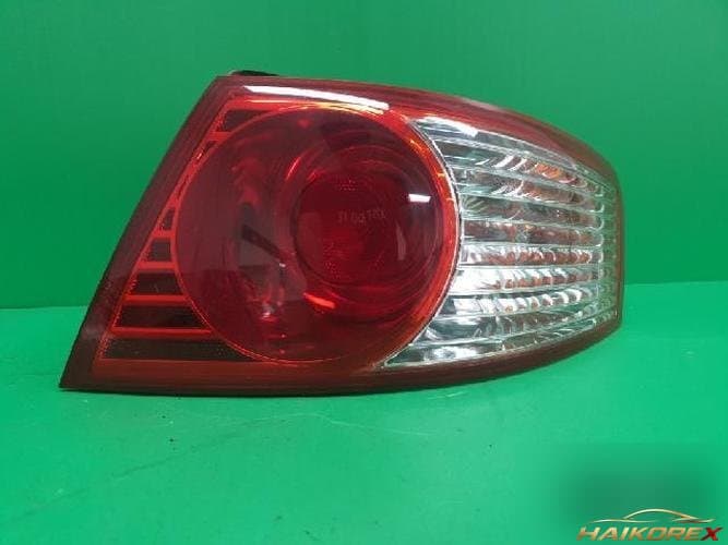 Kia Opirus 2003 — комбинированный фонарь задний правый (пассажирский) 924023F000