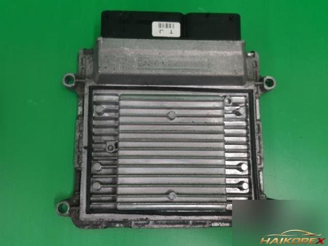Kia Carens 2007 — блок управления двигателем ECU 39102 25700