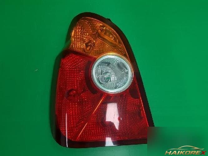 Hyundai Terracan 2001 — комбинированный фонарь задний левый (сторона водителя) 92401 H1010 2