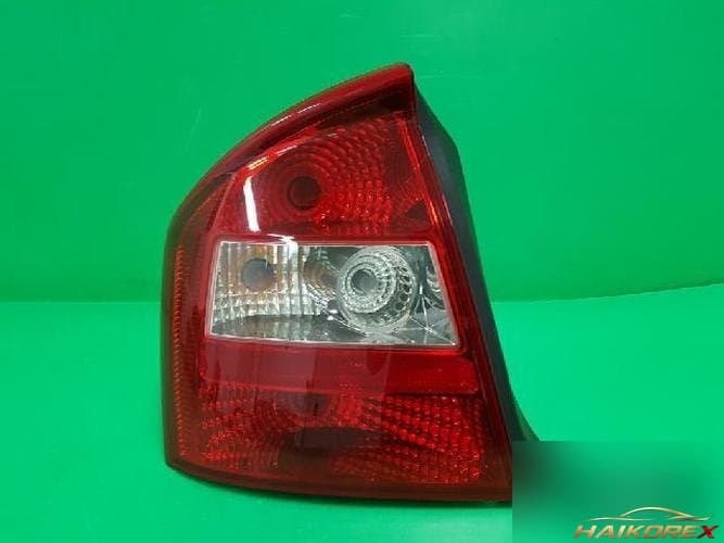 Kia Cerato 2006 — комбинированный фонарь задний левый (водительский) 92401 2F100 4