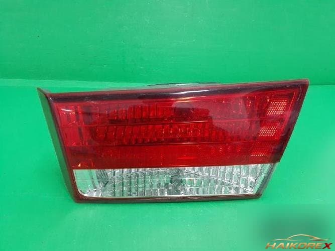 Hyundai Sonata 2006 — задний фонарь в крышку багажника 924043K000