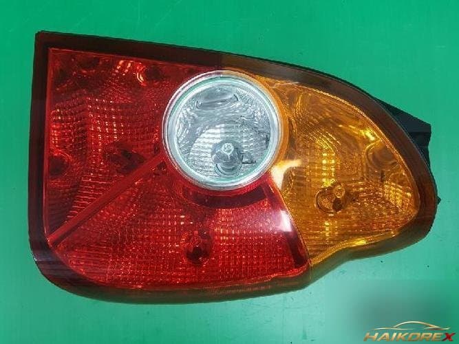 Hyundai Terracan 2001 — комбинированный фонарь задний правый 92402 H1010