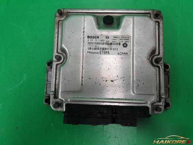 Jeep Grand Cherokee 2004 — блок управления двигателем ECU P56044679AA